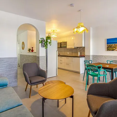 Feriehus Amazing In With Kitchen